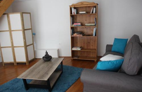 Vauban Casa | PETITE MAISON D'HÔTE et SON PATIO au PIED DE NOTRE-DAME