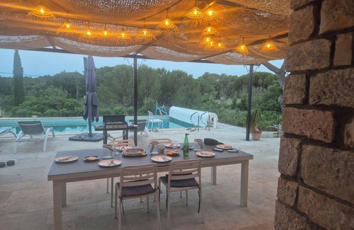 Puget-sur-Argens Casa | Petite Maison en Pleine Nature Avec Piscine