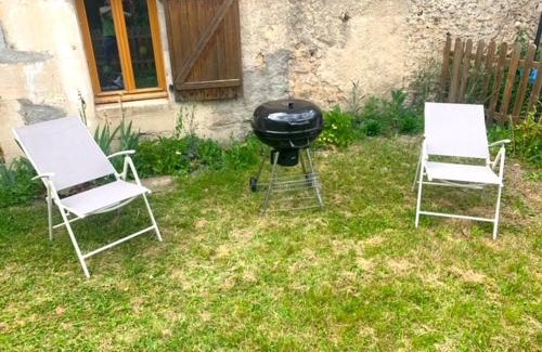 Saint-Mihiel Casa | Petite maison lorraine avec cheminée et jardin