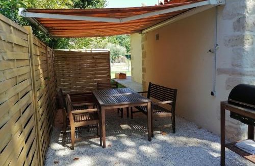 Meze Casa | Petite Maison refaite à neuf proche plage