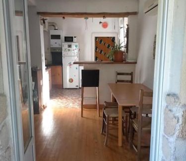 Cournon-dʼAuvergne Casa | Petite maison très paisible avec jardin à Cournon - Puy de Dôme !