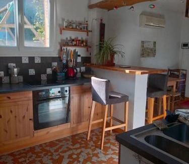 Cournon-dʼAuvergne Casa | Petite maison très paisible avec jardin à Cournon - Puy de Dôme !