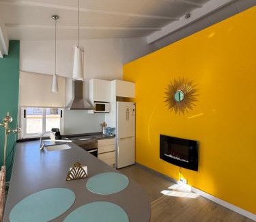 Arrancapins Apartamento | Petite Penthouse with the sunniest terrace in Valencia