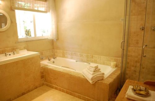 Umhlali Beach Cama Y Desayuno | Petite Provence B&B