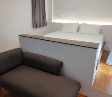 Aigio Apartamento | Petmeza Top Aigio City F