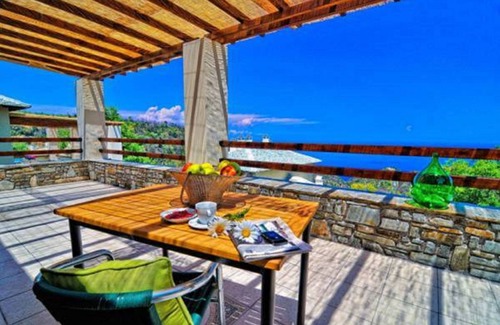 Lambinou Apartamento | Petradi Hotel