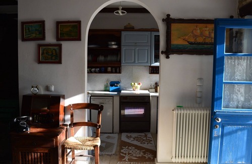 Katokhorion Apartamento | Petrino The Old Grocer en el hermoso pueblo de Katohori en la isla de Lefkada