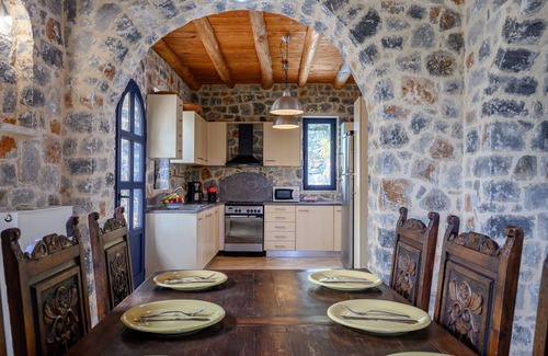 Lampini Villa | Petritis,serene villa,pool,Near taverns,Crete,Greece
