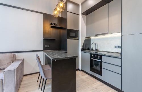 Afanasivsʹkyy Yar Apartamento | Petrovdom Apartments 05-104A in RC Yaroslaviv Grad, Bulvarno-Kudriavska 17B