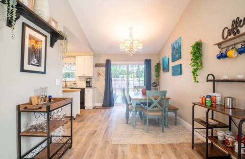 Silver Lake Casa | Pets Allowed 20 minutes from the beach