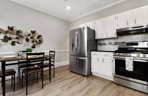 West Medford Apartamento | PETS OK!LARGE BEDROOMS.GARAGE!IN UNIT-W/D.PUBLIC TRANSP & MAJOR HIGHWAYS NEAR BY
