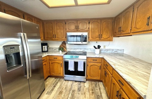Mesa Del Sol Casa | PETS STAY FREE! 2 bed/2.5 ba townhome on Golf Course in the Foothills of Yuma