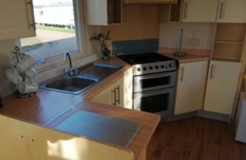 Heacham Casa | Pets Stay Free 3 Bedroom Caravan at Heacham Beach