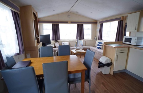 Heacham Casa | Pets Stay Free 3 Bedroom Caravan at Heacham Beach