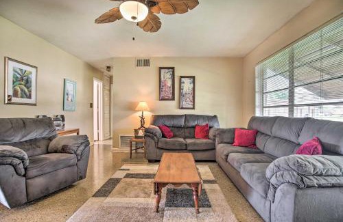 Margate Casa | Pets Welcome Cozy Home with Pool in Margate!