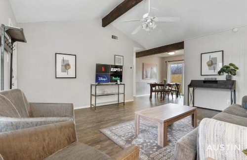 Zilker Apartamento | Pets Welcome Great Space Backyard Near Zilker