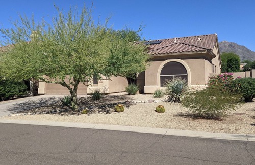 McDowell Mountain Ranch Casa | Pets Welcome Here! + Pool + Mountains + Pool Table + Ping Pong + More!