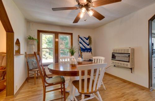 Toledo Casa | Pets Welcome Tranquil Retreat with Yard in Jewett!