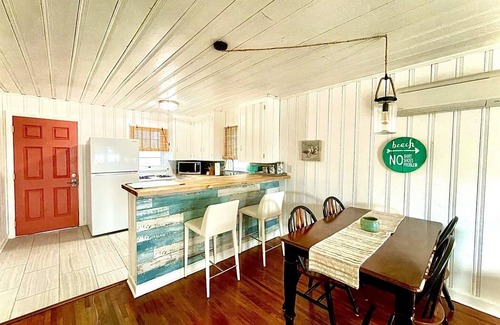 Crescent Beach Cabaña | Pets ❤️ Welcome Renovated Modern Rustic Beach Cottage Upstairs w/ 🌊 Ocean View