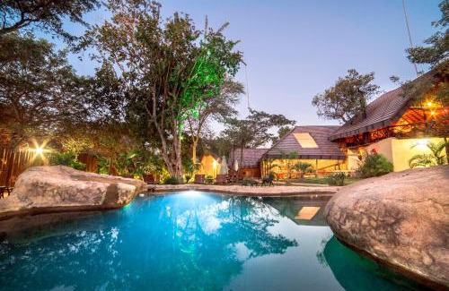 Thorny Bush Game Reserve Cabina | Pezulu Tree House Lodge