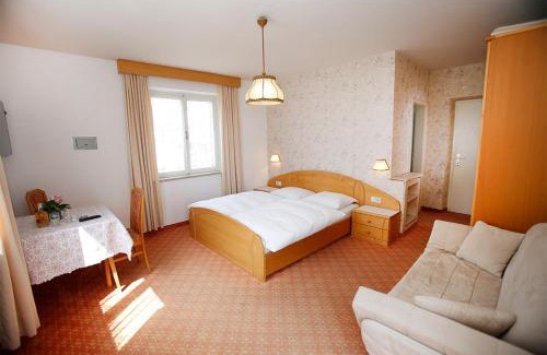 Parcines Cama Y Desayuno | Pföstlhof