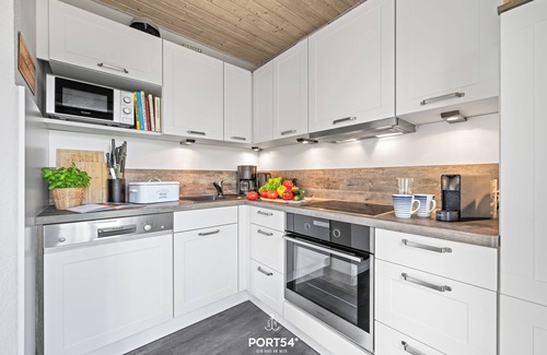 Kronsgaard Casa | Pfefferminza - fireplace, Finnish sauna, shower, terrace, dryer, parking space