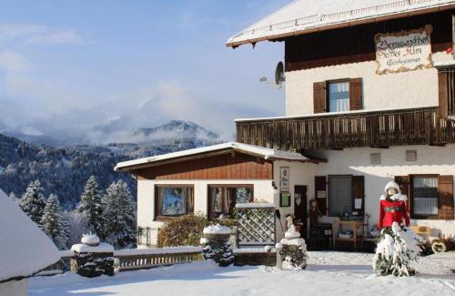 Garmisch-Partenkirchen Casa | Pfeiffer Alm am Sonnenhang mit Blick auf die Zugspitze