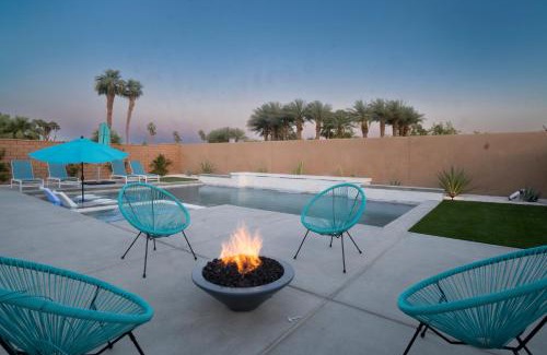 La Quinta Villa | PGA West (STADIUM course!)WALK to ERNIES!Brand new