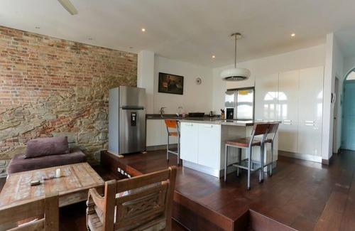 Casco Viejo Apartamento | Ph Jerónimo - Lindo Apartamento de 1Hab con balcón y vista a la ciudad