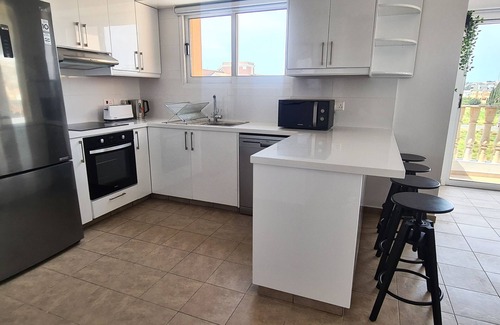 Universal Apartamento | Phaedrus Living: Cityview Luxury Flat Walnut Grove 304