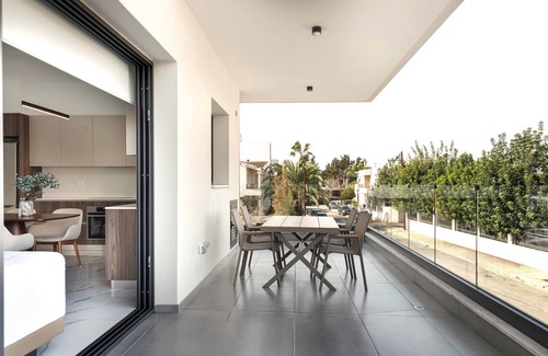 Kato Polemidia Apartamento | Phaedrus Living: Limassol Opalia Residences Amber