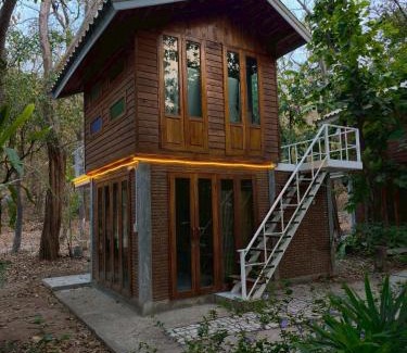 Uthai Thani Casa | Phawaeng Resort พะแวงรีสอร์ท