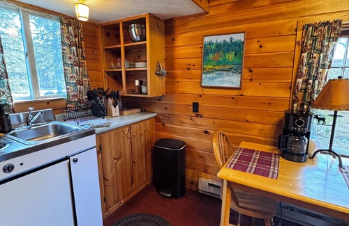 Lake Placid Casa | Phelps Adirondack Hiker Cabin
