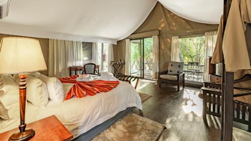 Thorny Bush Game Reserve Cabina | Phelwana Game Lodge