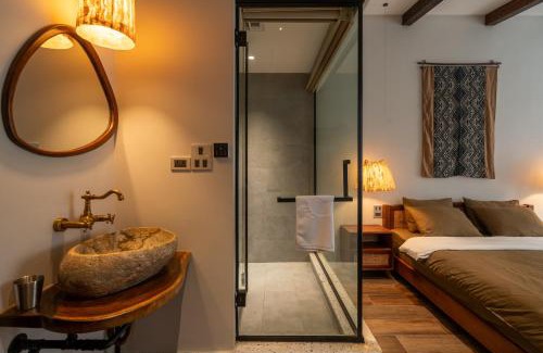 Hang Bo Apartamento | Phen Art House, Artistic Living in the Heart of Old Quarter