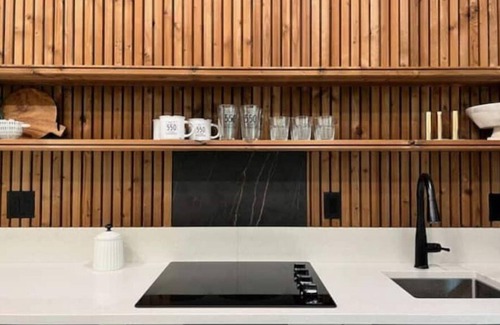 Marquette Cabina | Philville Cabin A