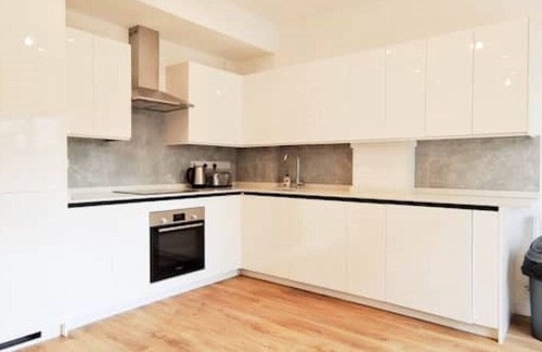 Carshalton Central Apartamento | Phlox Garden Flat 2
