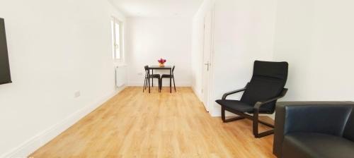 Carshalton Central Apartamento | Phlox Garden