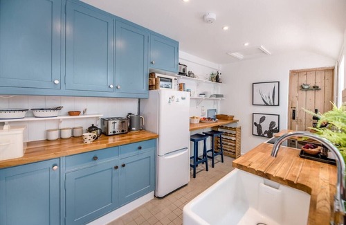 Brampton Casa | Phoenix Cottage, Brampton