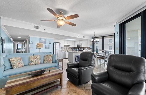 Orange Beach Condominio | Phoenix East 511: Luxury Beachfront Condo | Gulf Views | Indoor + Outdoor Pools