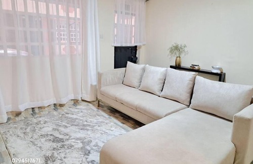 Eldoret Apartamento | Phoenix Minimalist Apartment