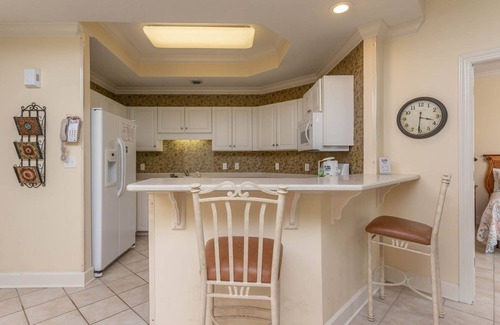 Orange Beach Condominio | Phoenix On The Bay 1117 3 Bedroom Condo by RedAwning