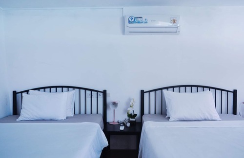 Puerto Galera Complejo | Phoenix PG Diving Resort ( Twin/Single Bed Room)