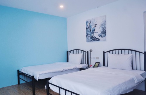Puerto Galera Complejo | Phoenix PG Diving Resort ( Twin/Single Bed Room)