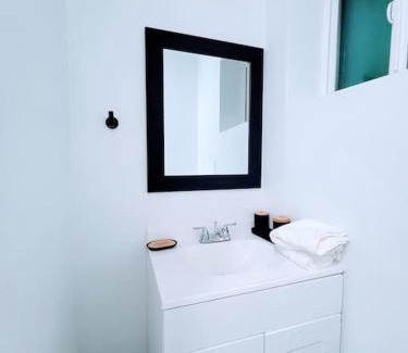 Downtown Phoenix Casa | Phoenix Retreat - Studio with King Bed - 10 min from Airp - Unit C
