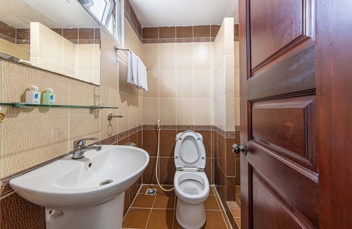District 9 Hotel | Phong Lan 2 Hotel