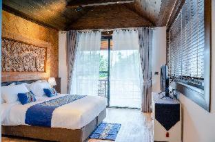Old City Hotel | Phor Liang Meun Terracotta Arts