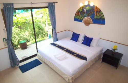 Mai Khao Hotel | Phuket Airport Overnight Hotel