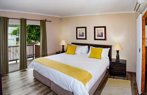 Summerstrand Casa | Phumanathi Guesthouse