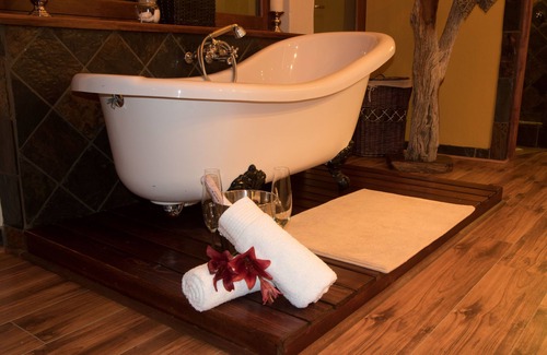 Bela-Bela Cabina | Phumelelo Lodge